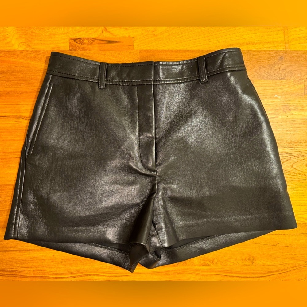 BABATON, AGENCY MINI SHORT